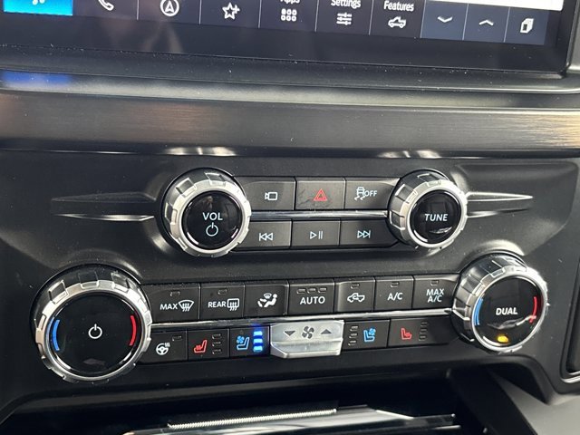 Used 2026 Ford F250 Lariat w/ FX4 Off-Road Package image 39