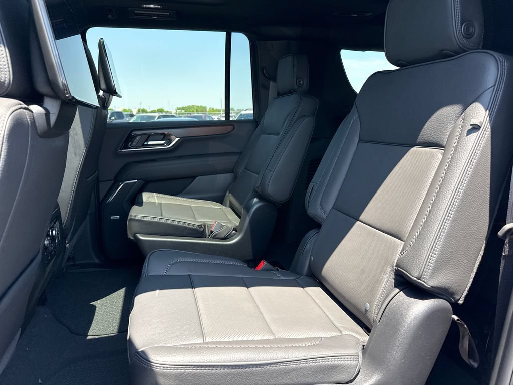 New 2026 GMC Yukon XL Denali w/ Denali Reserve Package AWD/4WD image 33