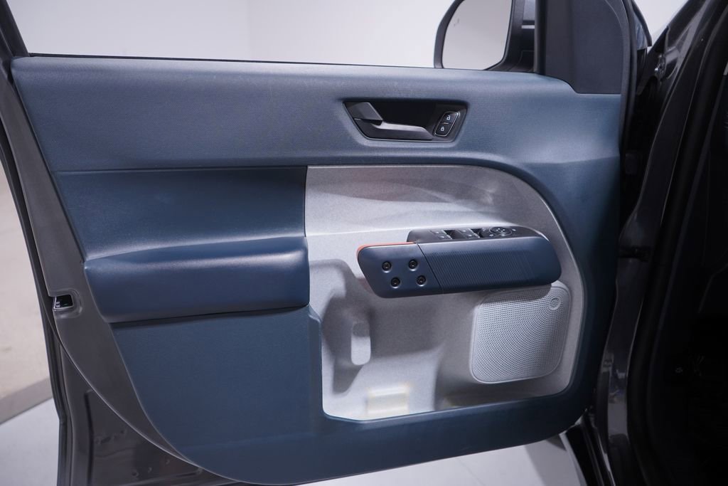 Used 2022 Ford Maverick XLT w/ Equipment Group 300A Standard image 16