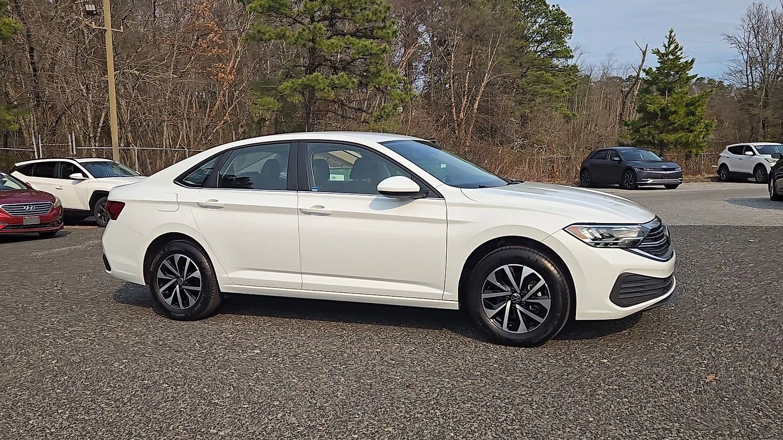 Used 2023 Volkswagen Jetta S image 2