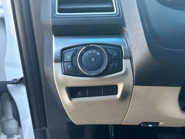Used 2018 Ford Explorer XLT w/ Equipment Group 202A image 27