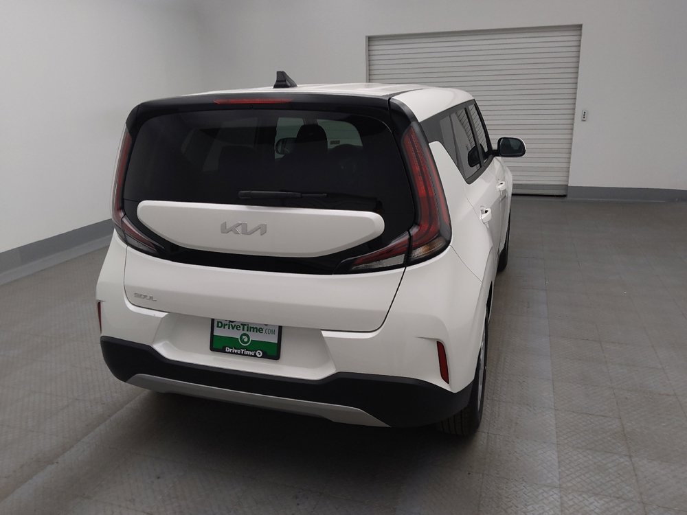 Used 2025 Kia Soul S FWD image 7