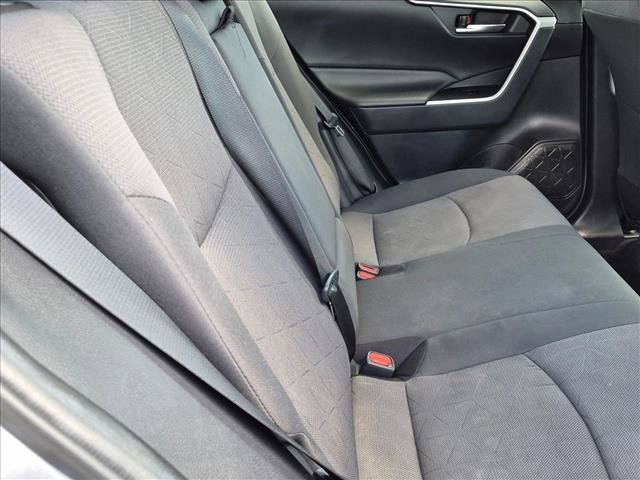 Used 2019 Toyota RAV4 XLE FWD image 19
