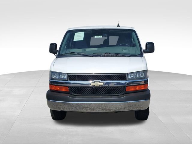Used 2020 Chevrolet Express 3500 LT w/ LT Preferred Equipment Group RWD image 2