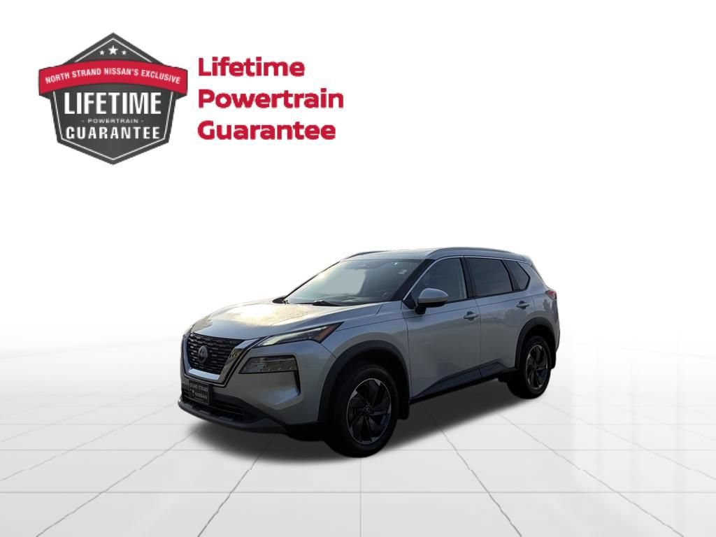 Certified 2023 Nissan Rogue SV w/ SV Premium B Package AWD/4WD image 1
