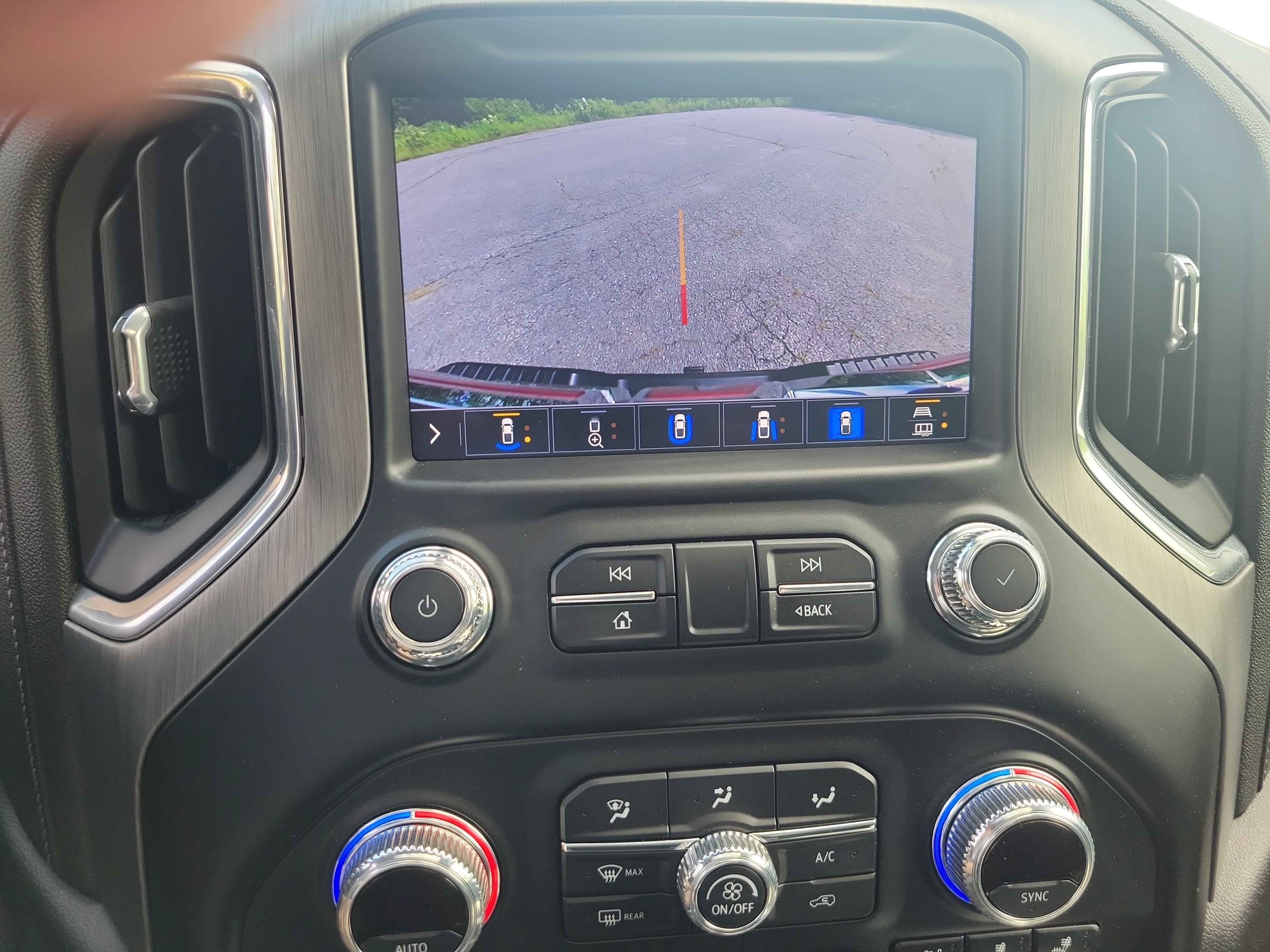 Used 2023 GMC Sierra 2500 Denali w/ Denali Ultimate Package AWD/4WD image 26