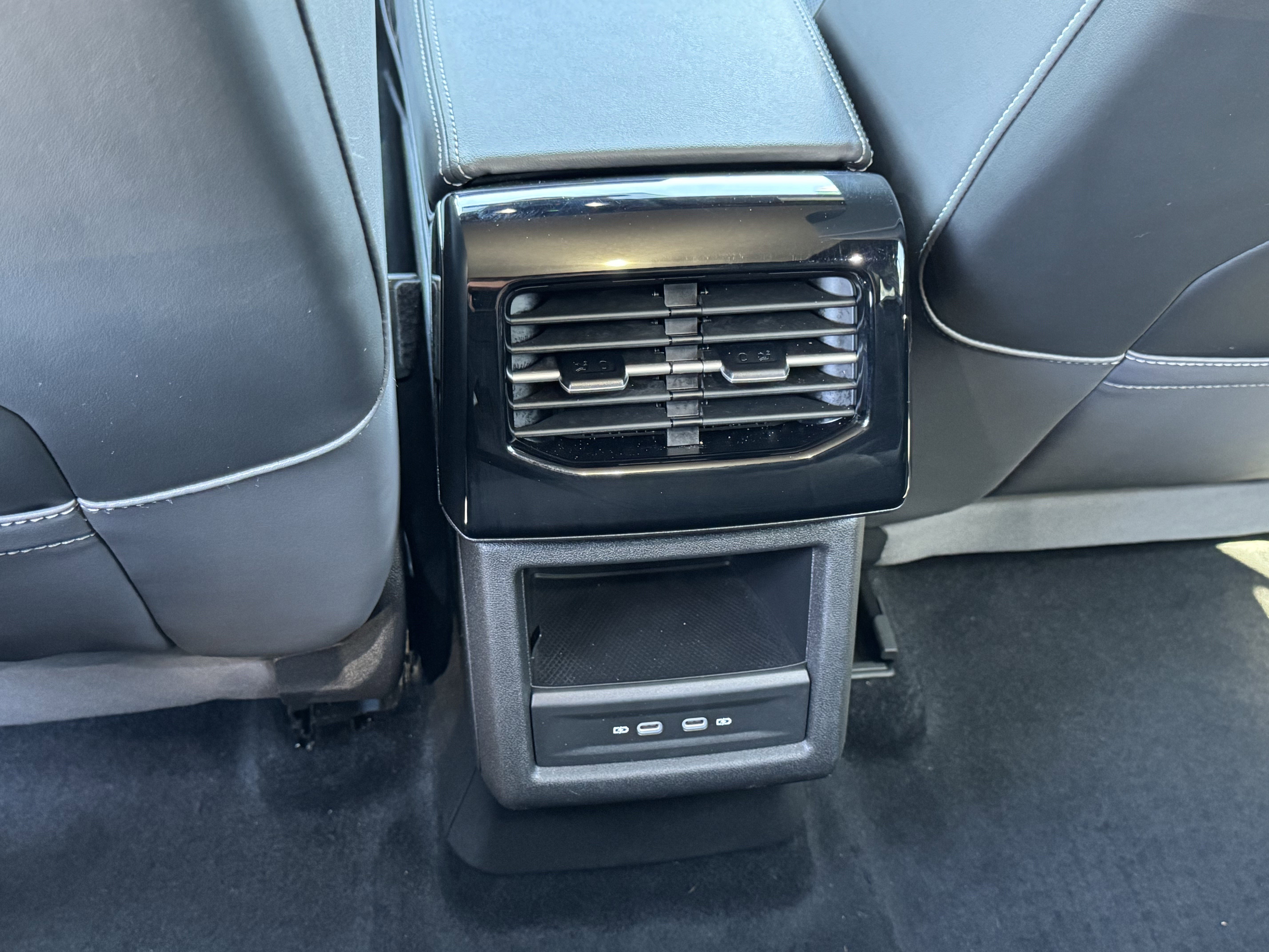 Used 2023 Volkswagen ID.4 Pro S image 31