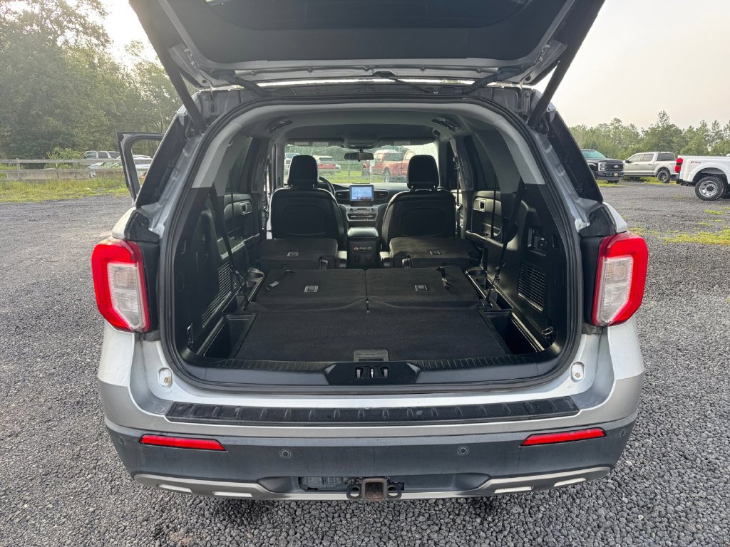 Used 2020 Ford Explorer XLT w/ Equipment Group 202A RWD image 31