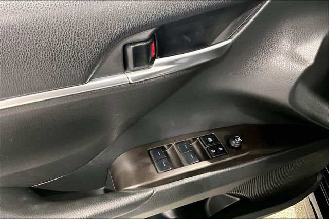 Used 2024 Toyota Camry SE image 37