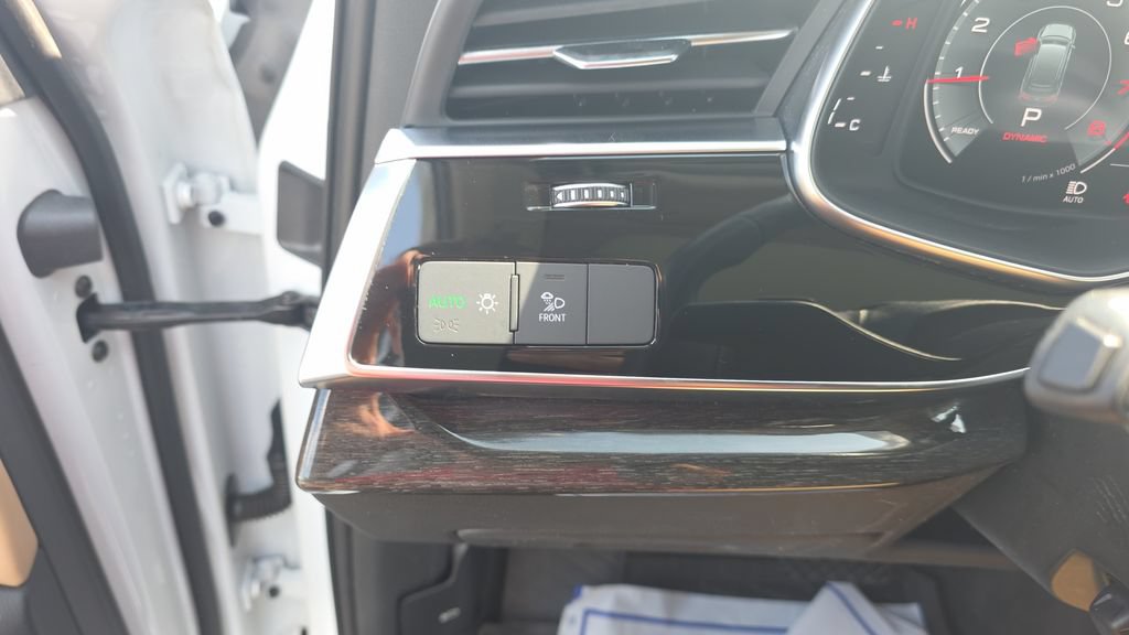 Used 2021 Audi Q7 2.0T Premium Plus AWD/4WD image 13