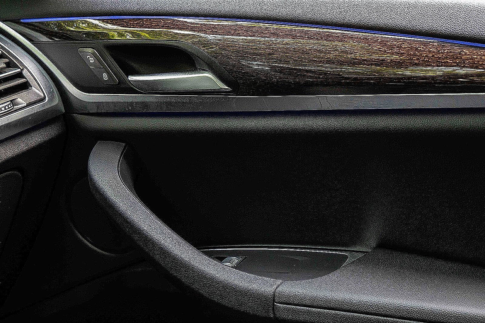 Used 2024 BMW X4 xDrive30i w/ Parking Assistance Package image 17