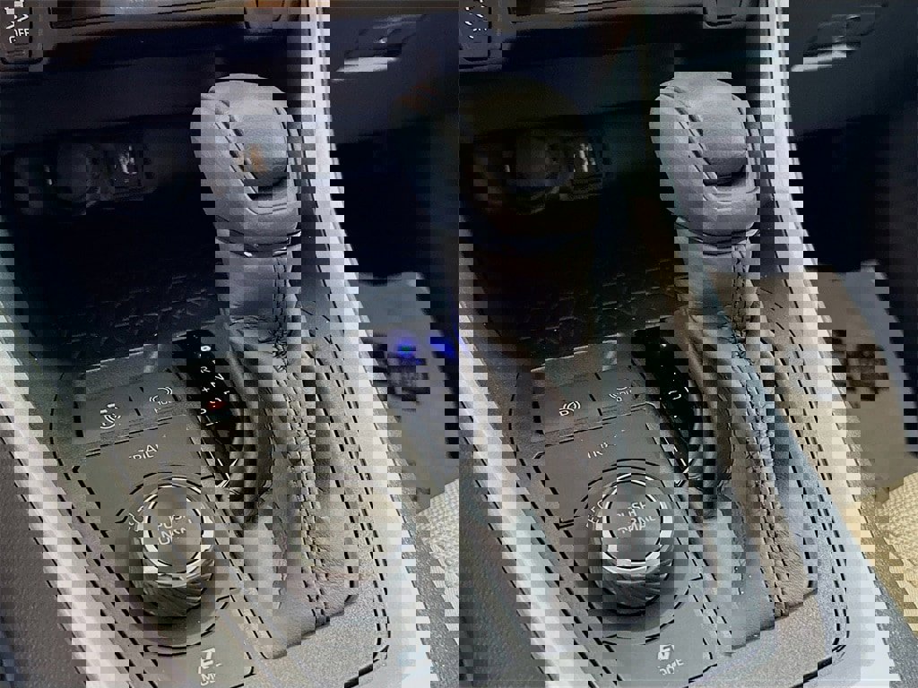 New 2025 Toyota RAV4 LE image 16