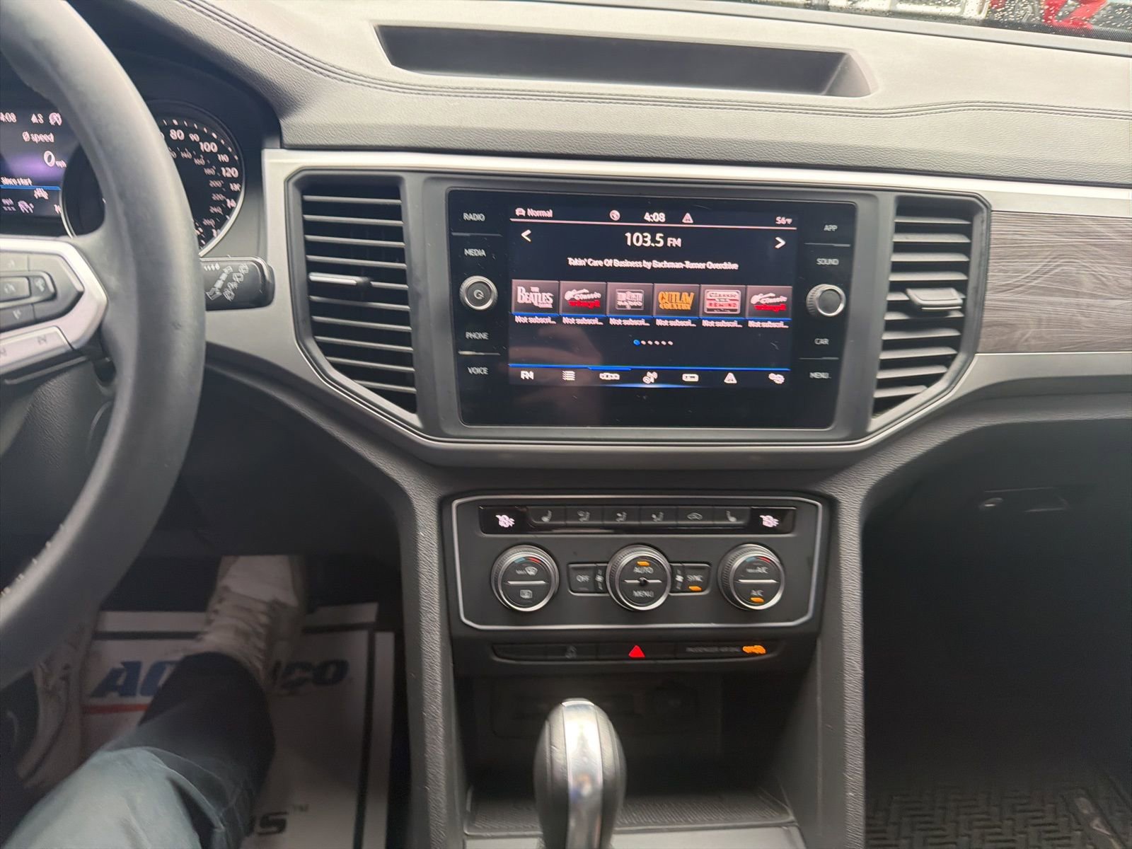 Used 2021 Volkswagen Atlas Cross Sport SE w/ Panoramic Sunroof Package AWD/4WD image 11