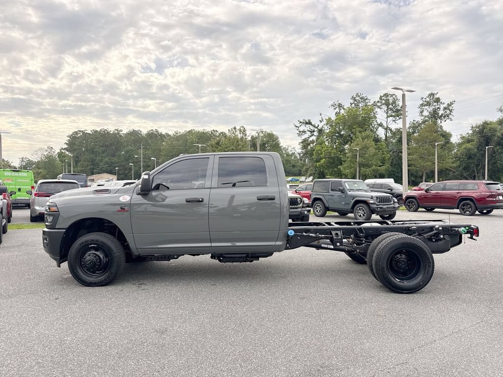 New 2026 RAM 3500 Tradesman AWD/4WD image 6