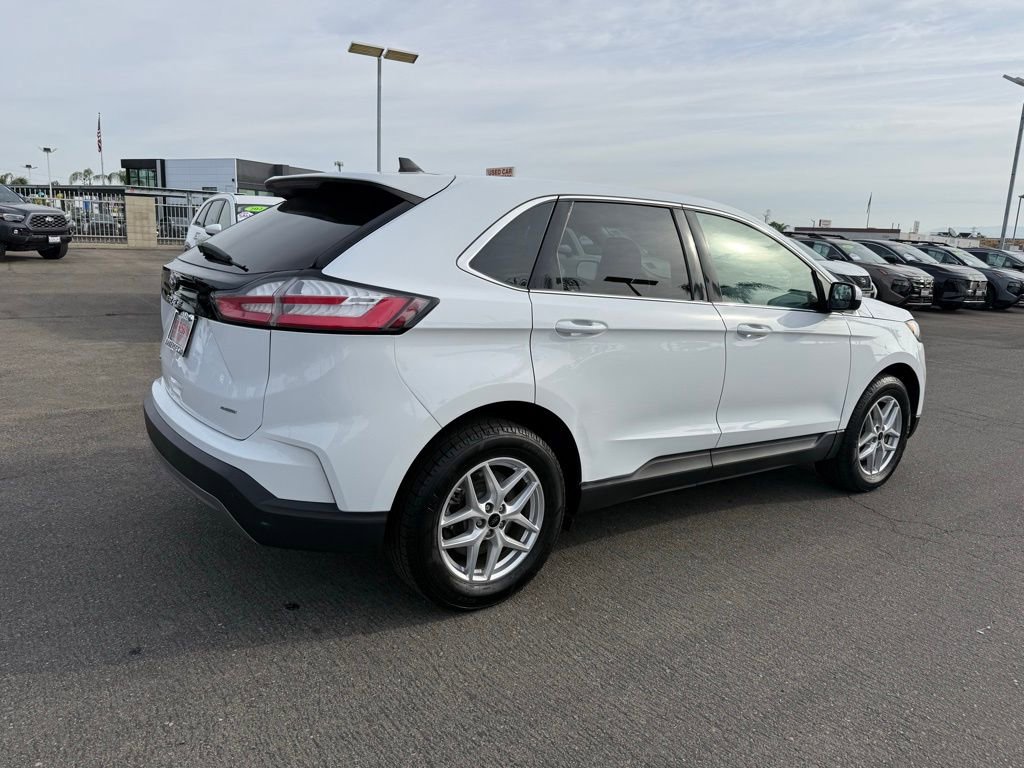 Used 2024 Ford Edge SEL image 6