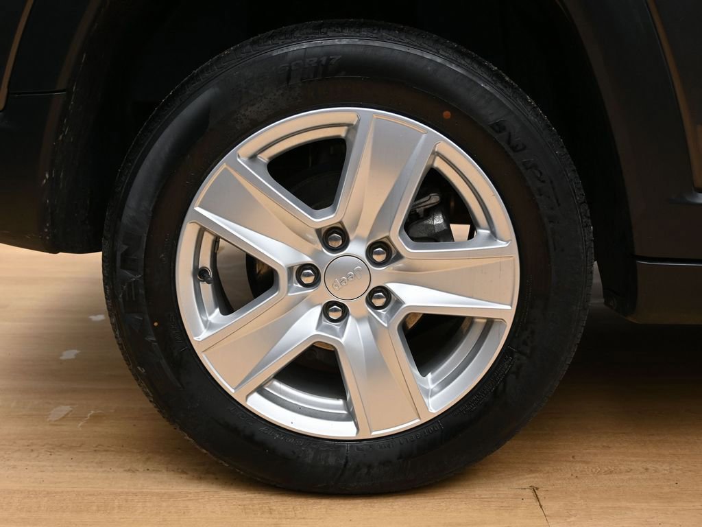 Used 2022 Jeep Compass Latitude image 13