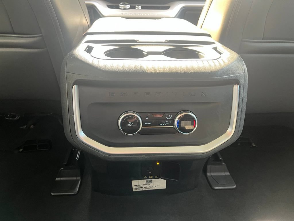 Used 2025 Ford Expedition Max Active AWD/4WD image 15