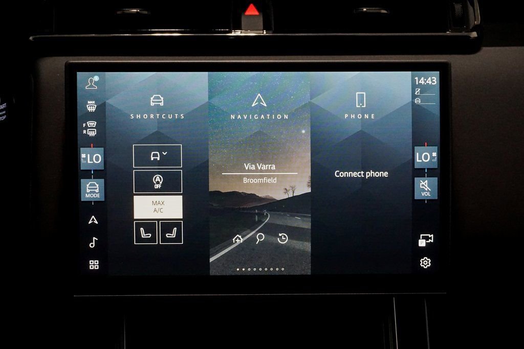 Used 2025 Land Rover Range Rover Velar Dynamic SE image 15