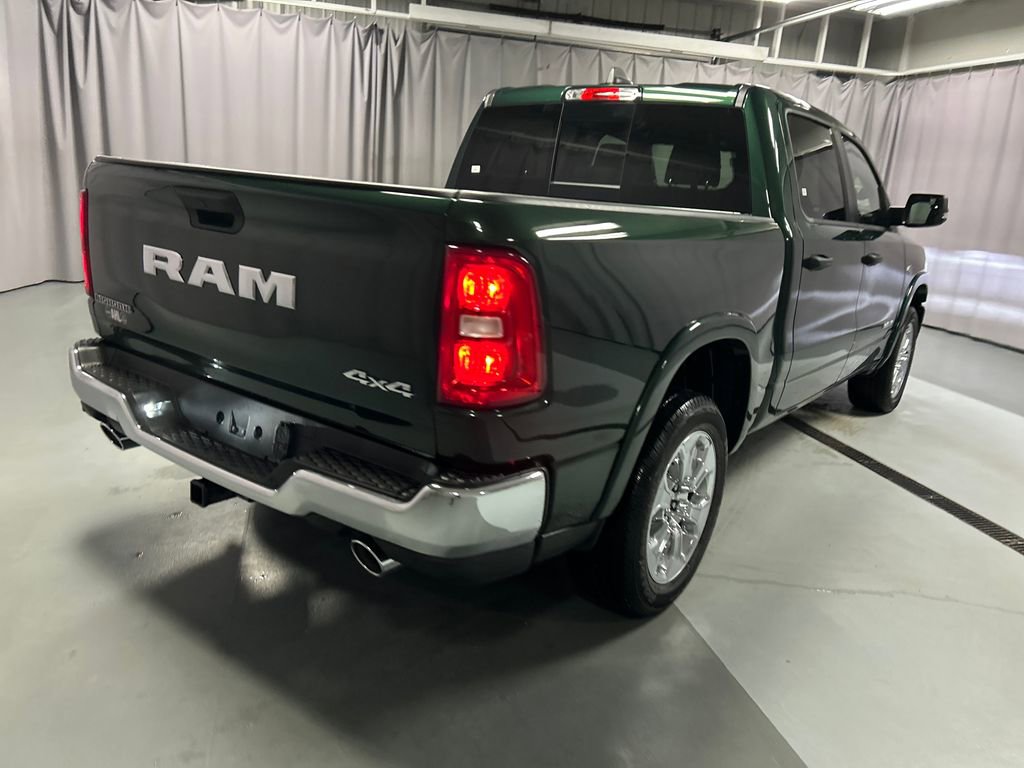 New 2026 RAM 1500 4x4 Crew Cab image 7