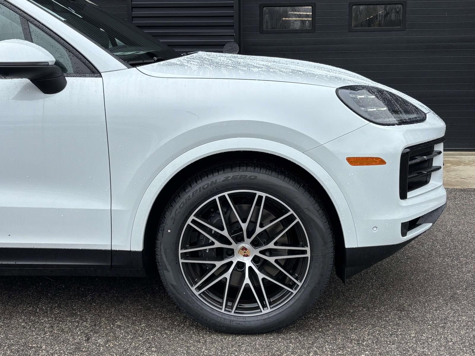 New 2026 Porsche Cayenne image 14