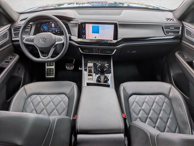Used 2025 Volkswagen Atlas Cross Sport SEL Premium R-Line image 18