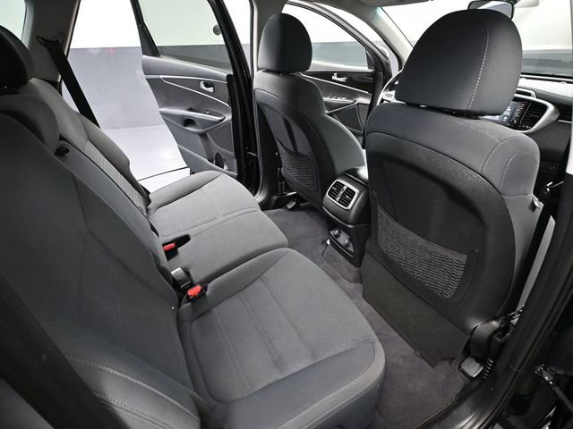 Used 2019 Kia Sorento LX image 41