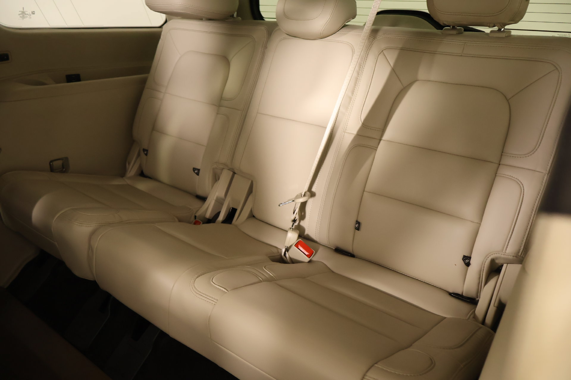 Used 2020 Lincoln Navigator Reserve w/ Equipment Group 208A Reserve AWD/4WD image 14