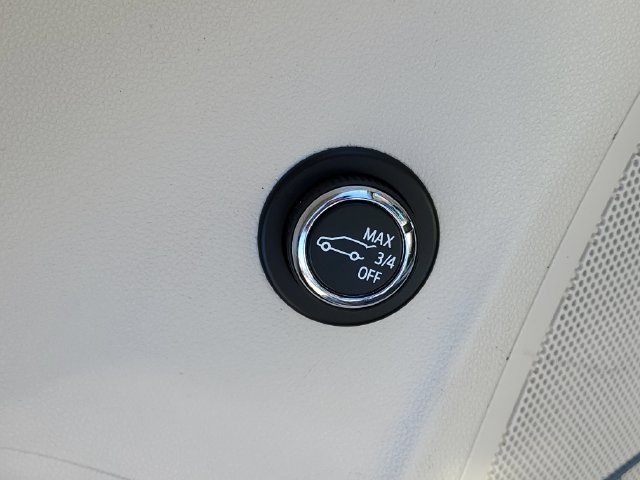 Certified 2023 Buick Envision Avenir AWD/4WD image 31
