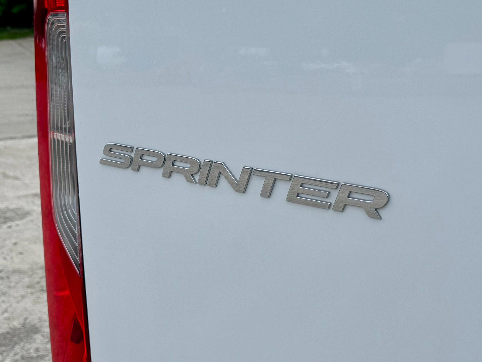 Used 2025 Mercedes-Benz Sprinter 2500 image 33