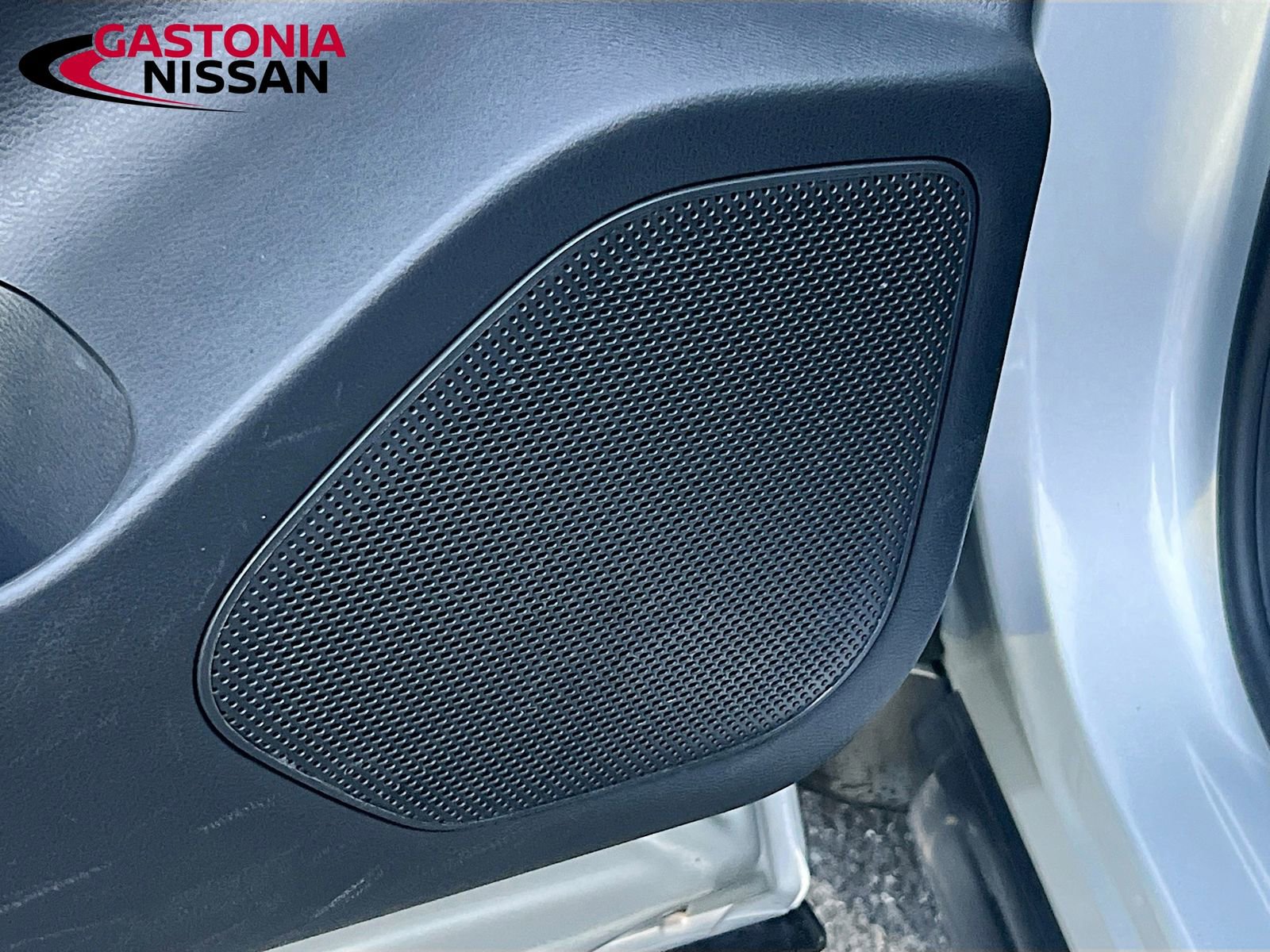 Used 2024 Nissan Rogue S image 23