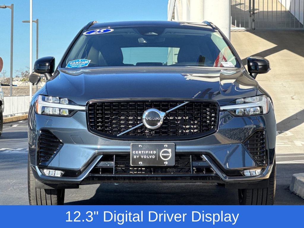Certified 2025 Volvo XC60 B5 Core image 8