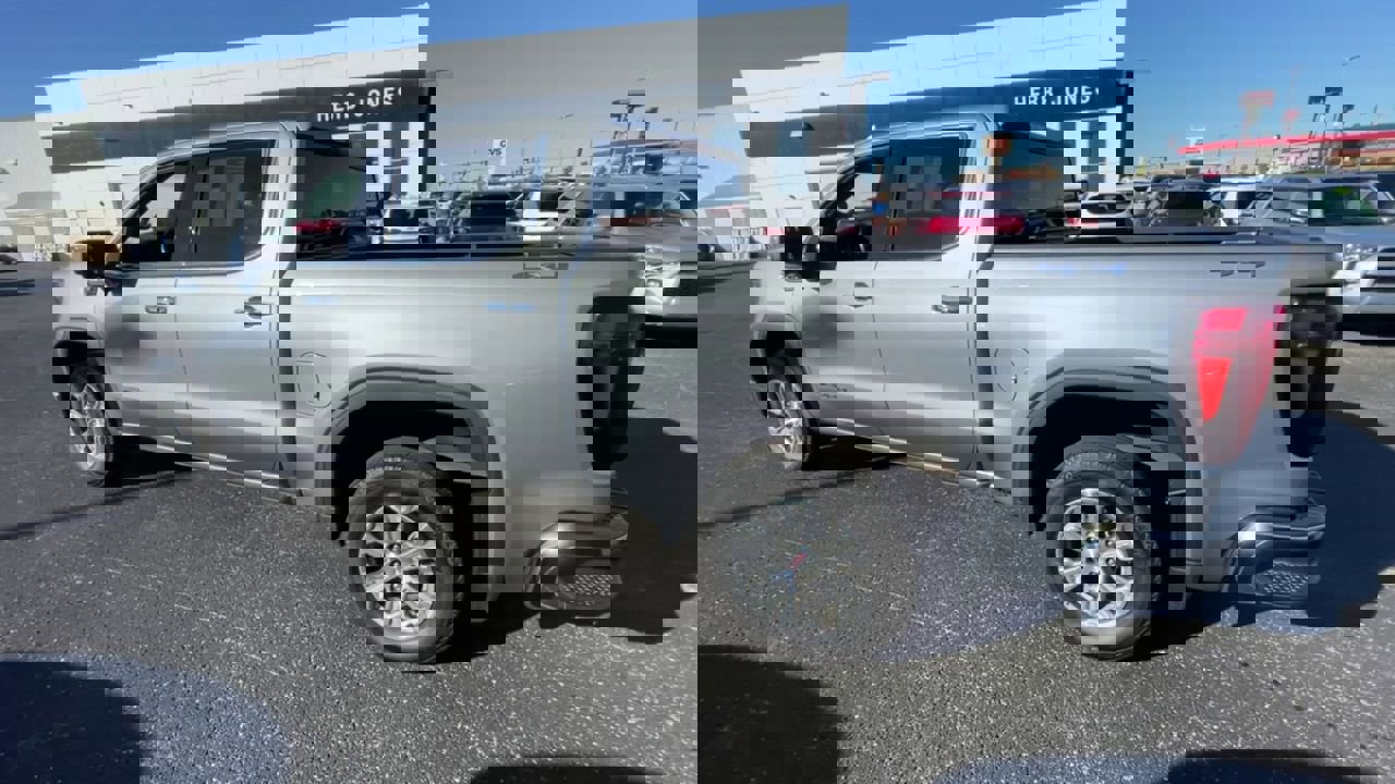 Certified 2024 GMC Sierra 1500 SLT image 7