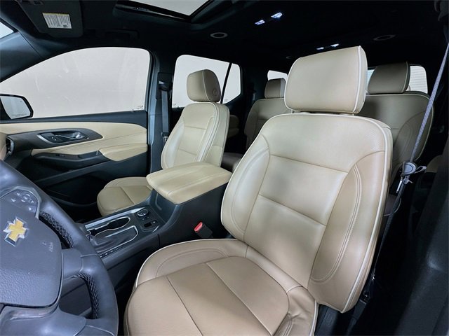 Used 2023 Chevrolet Traverse Premier image 11