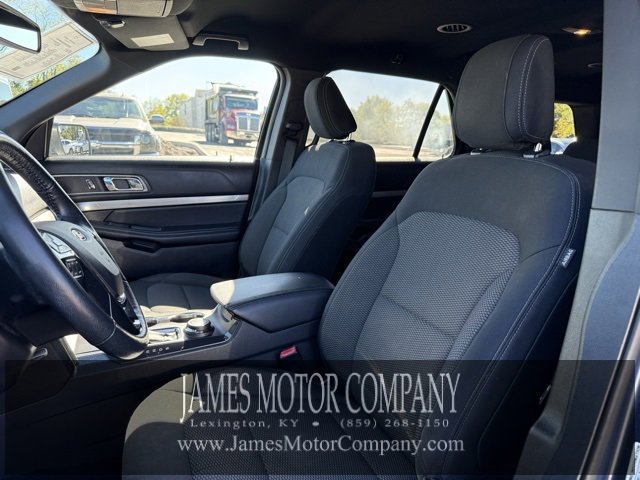 Used 2018 Ford Explorer XLT w/ Equipment Group 201A image 11