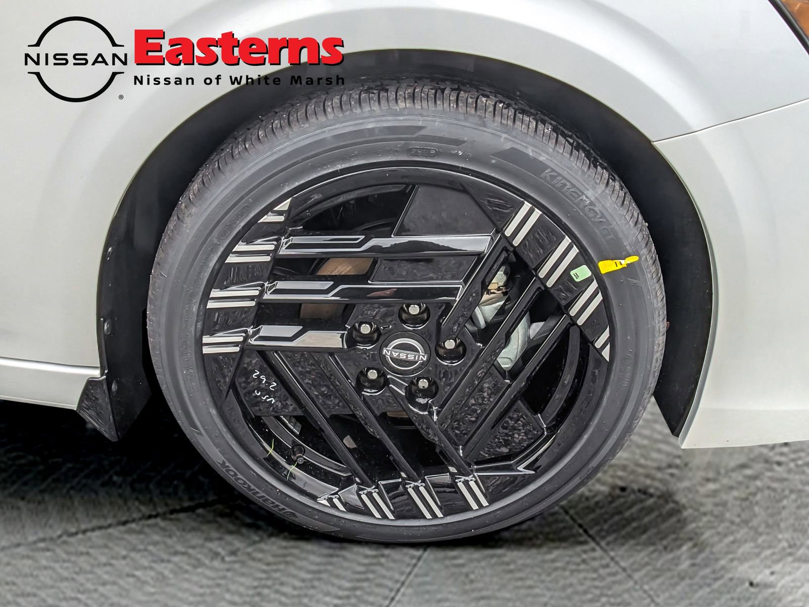 New 2026 Nissan Sentra SR w/ Floor Mat Package FWD image 24