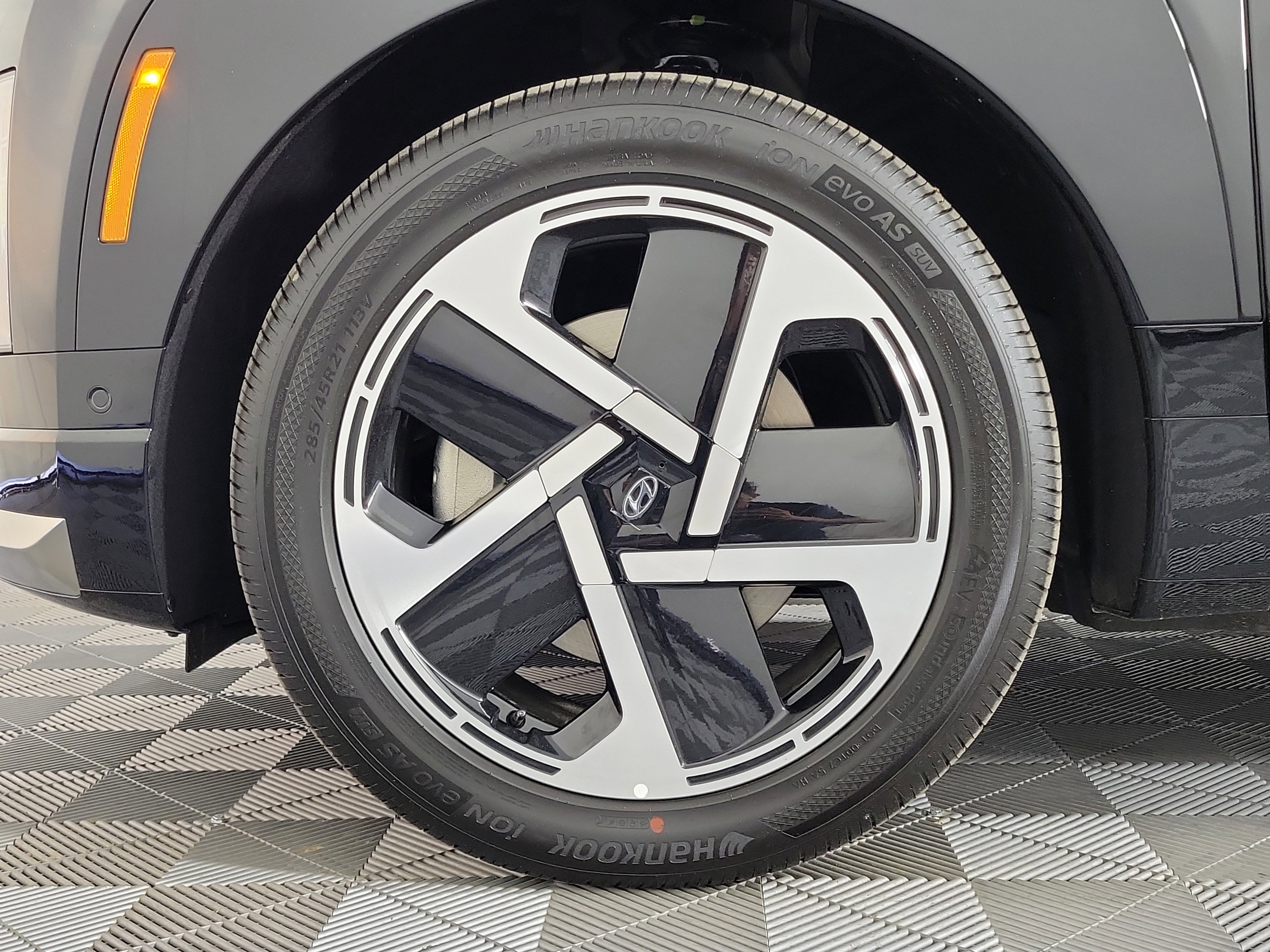 New 2026 Hyundai Ioniq 9 Calligraphy image 35