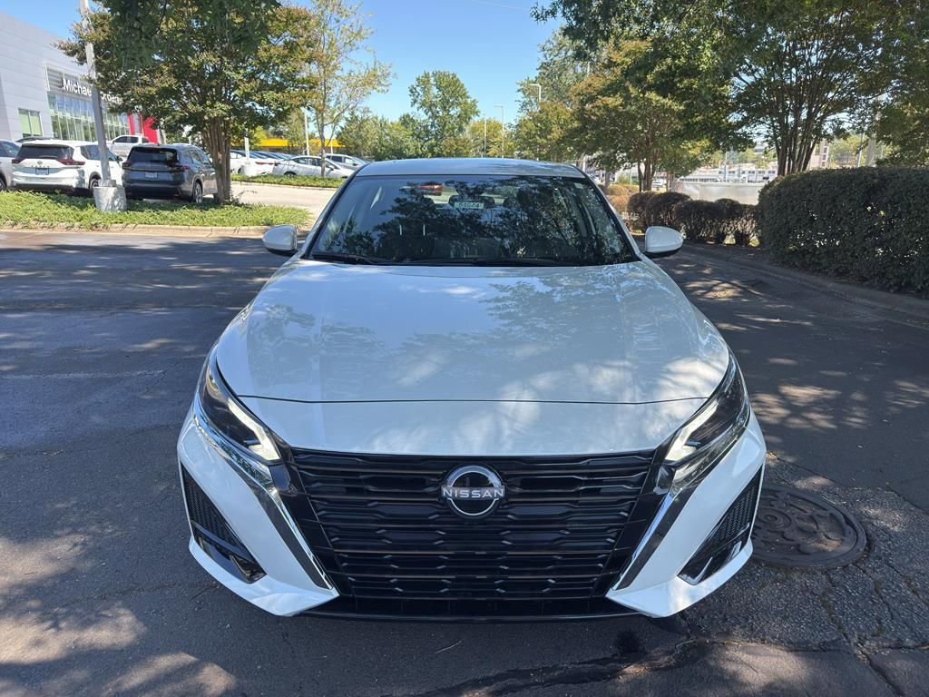 New 2025 Nissan Altima 2.5 SV w/ SV Premium Package image 2