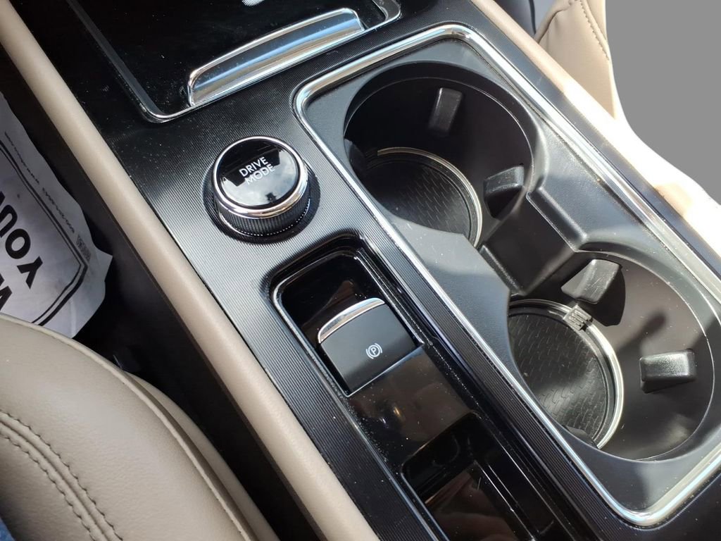 Used 2022 Lincoln Corsair FWD w/ Premium Package image 25