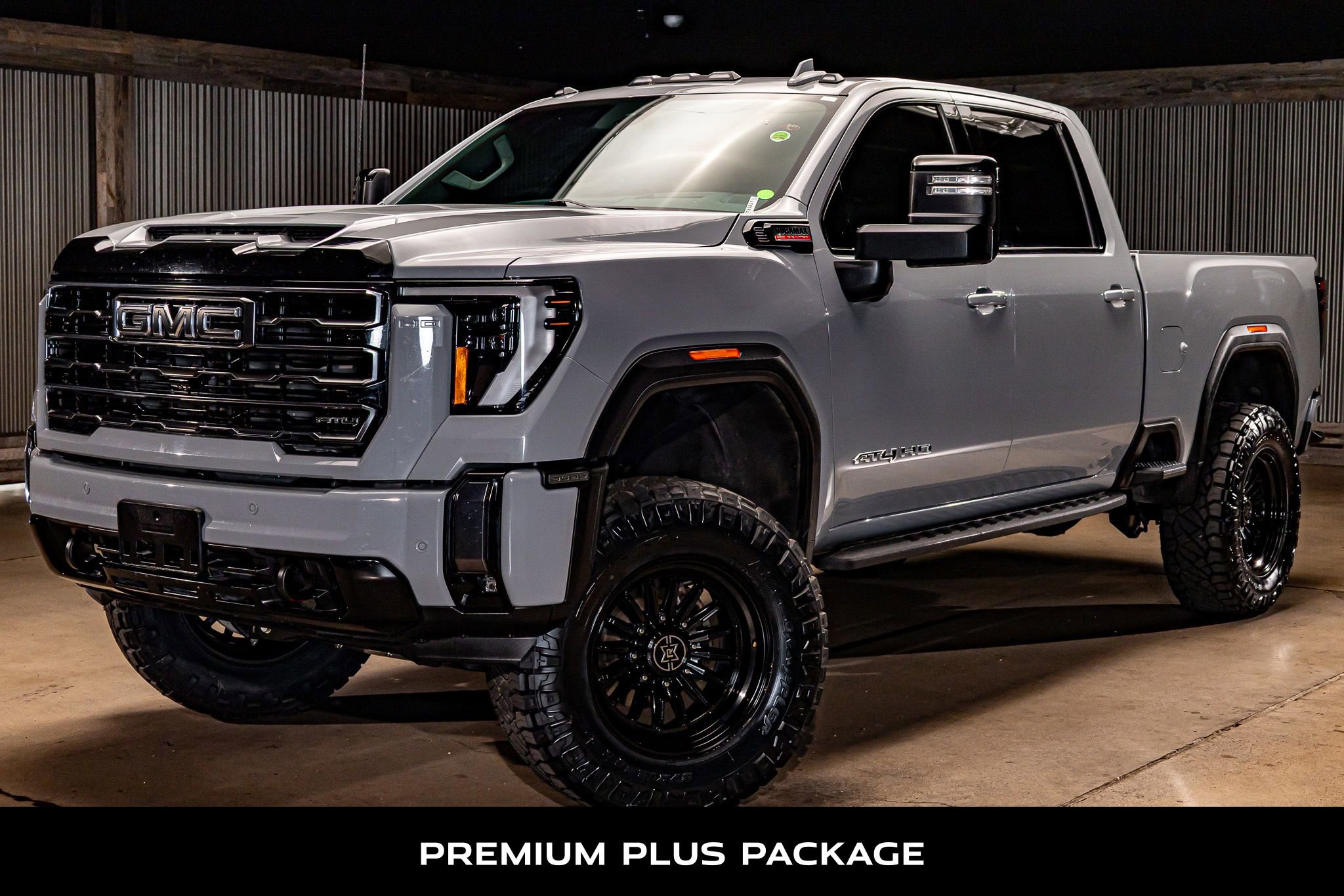 Used 2024 GMC Sierra 3500 AT4 w/ AT4 Premium Plus Package image 5