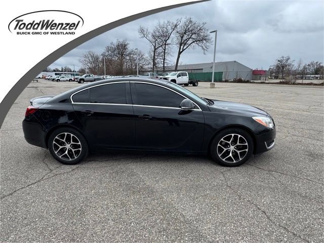Used 2017 Buick Regal Sport Touring image 1