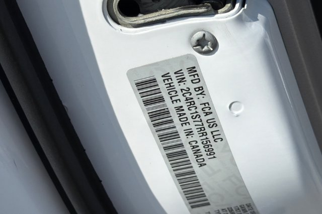 Used 2024 Chrysler Pacifica Limited FWD image 37