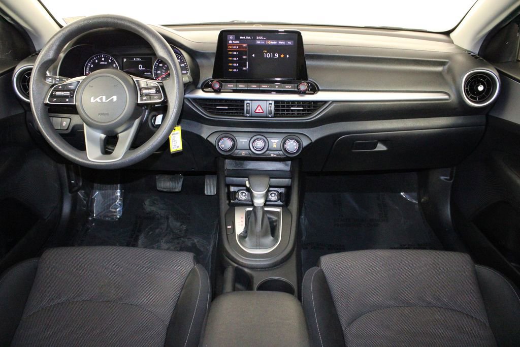 Used 2023 Kia Forte LXS w/ LXS Technology Package image 28