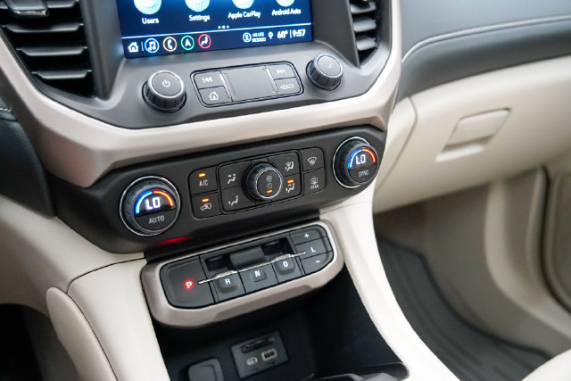 Used 2023 GMC Acadia Denali w/ Denali Technology Package AWD/4WD image 13