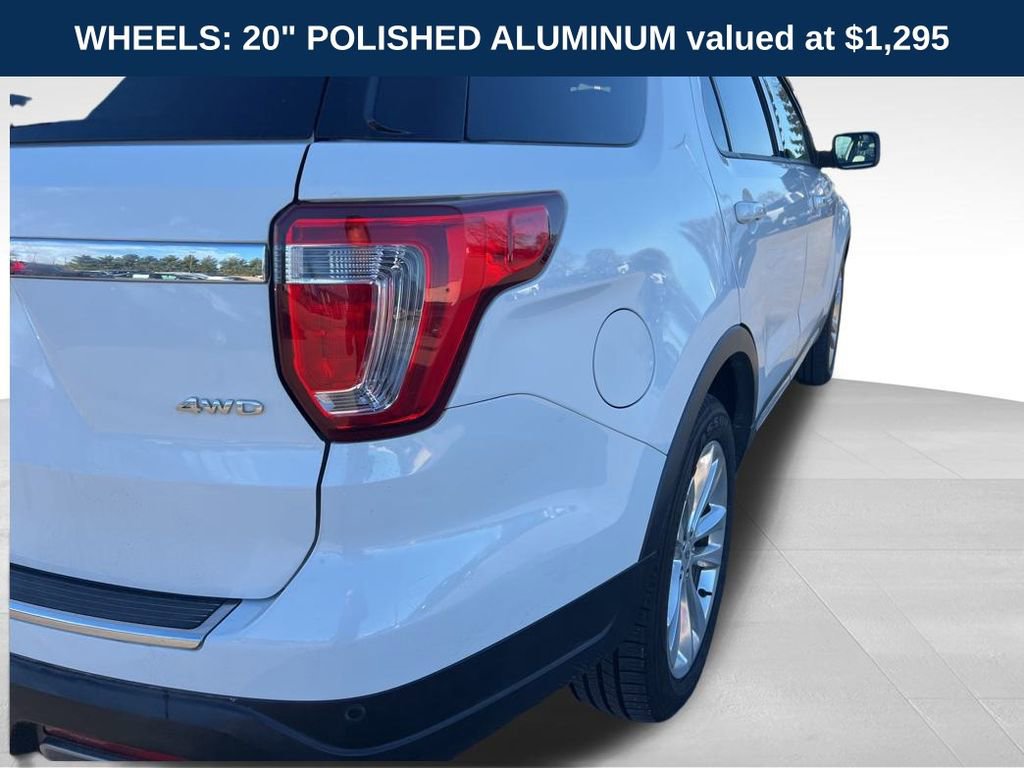 Used 2018 Ford Explorer XLT w/ Equipment Group 202A image 5