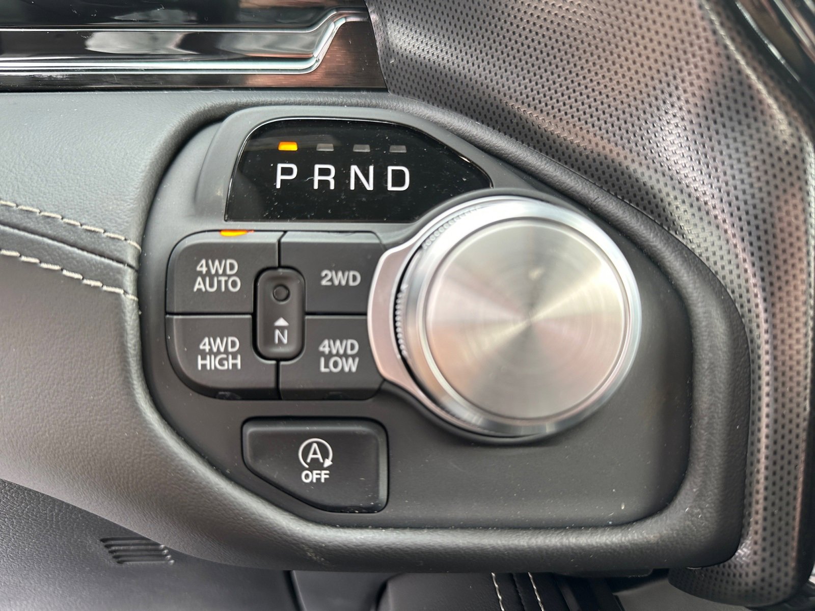 New 2025 RAM 1500 Limited image 26