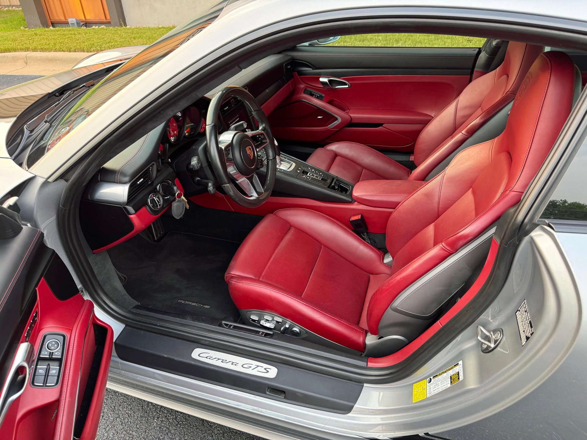 Used 2018 Porsche 911 GT3 RS image 17