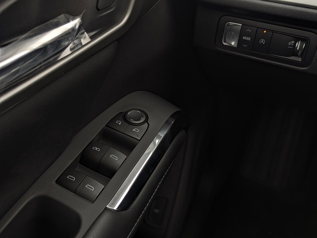 New 2026 Chevrolet Traverse LT w/ Sun and Wheel Package image 22