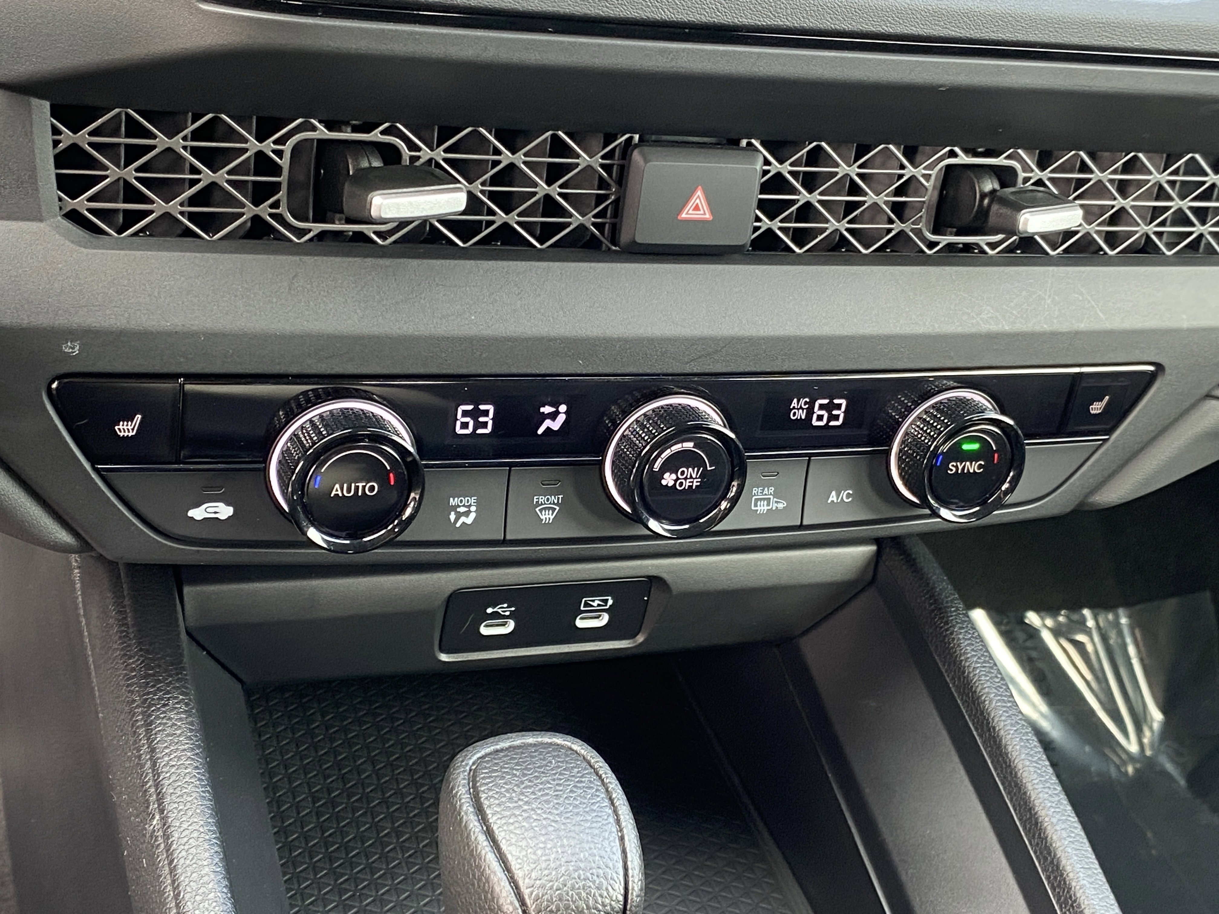 Certified 2025 Honda Accord SE image 22