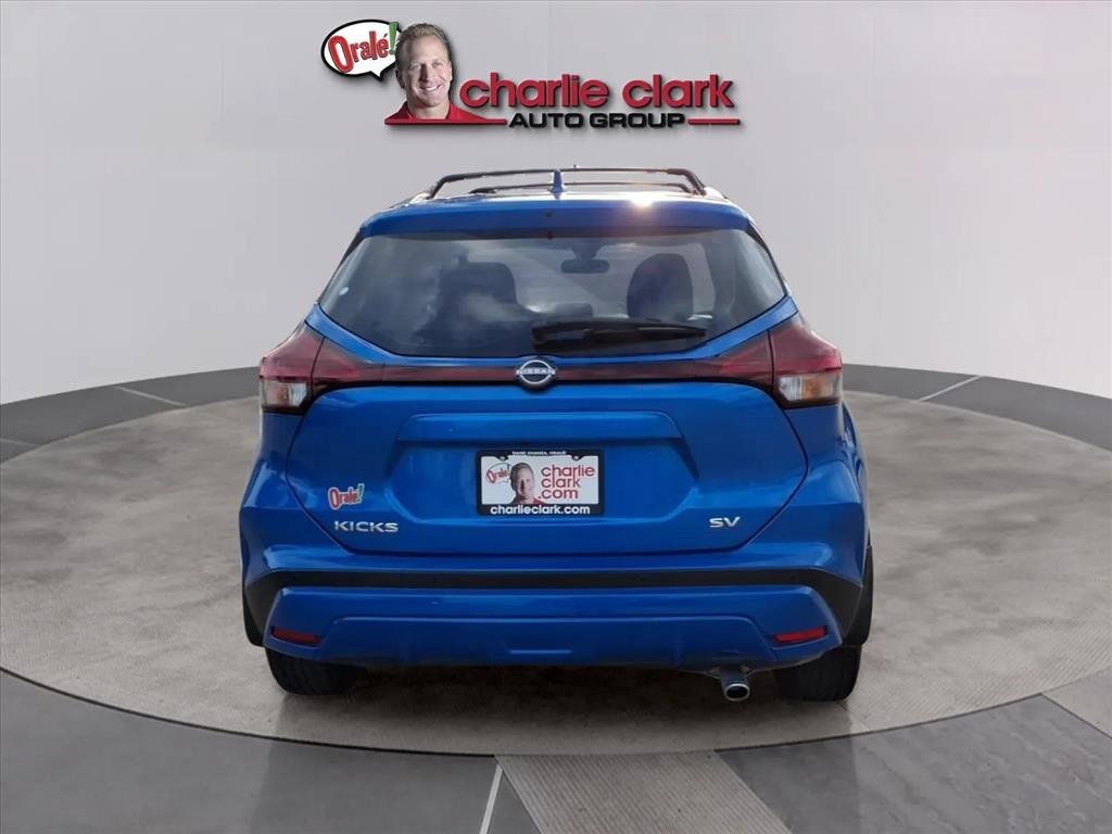 Used 2024 Nissan Kicks SV w/ Exterior Package image 4
