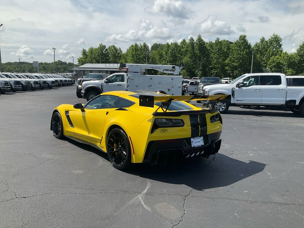 Used 2016 Chevrolet Corvette Z06 w/ Z07 Performance Package RWD image 7